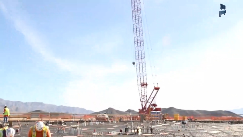 World's Largest Concentrated Solar Thermal Plant in California's Desert